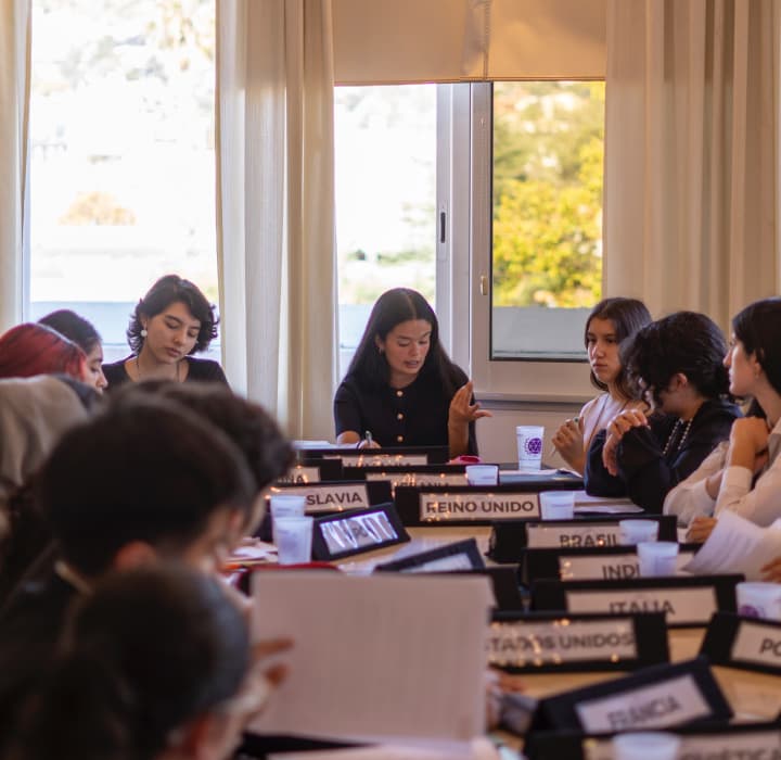 Ilustración representando la misión de formar líderes jóvenes